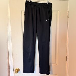 Nike therma fit black sweatpants men’s size Medium Tall